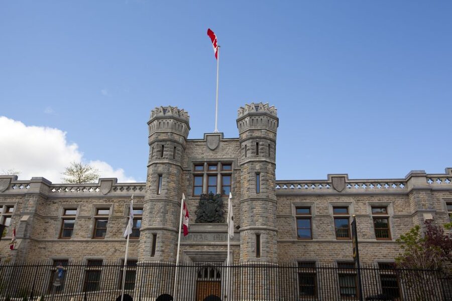 Ottawa Premium Small Group Tour with Canal Cruise - Is $116 a fair price?