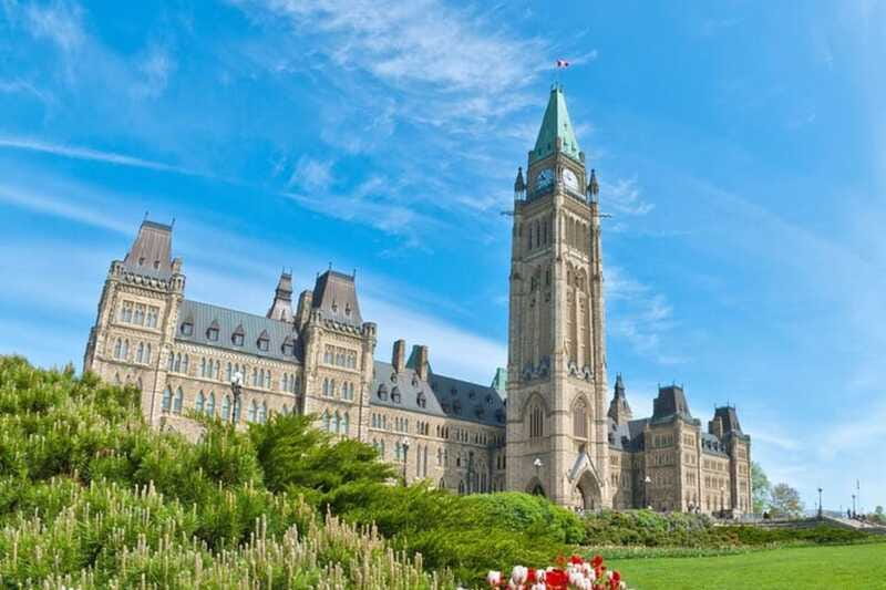 Ottawa: Private Custom Tour with a Local Guide - Historic neighborhoods and local character