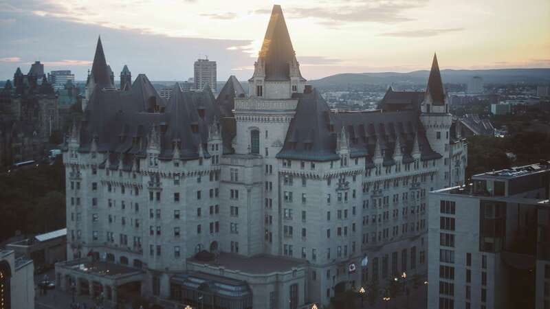 Ottawa: Private Walking Tour with a Local - A local introduction instead of a standard city tour