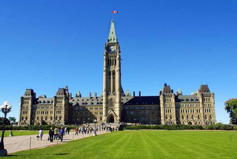 Ottawa: Private Walking Tour with a Local - Language, access, and planning details