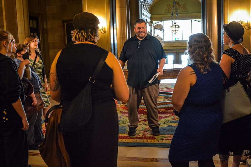 Ottawa: Secrets of the Château Laurier - Guided Hotel Tour - Stories, questions, and the importance of the guide