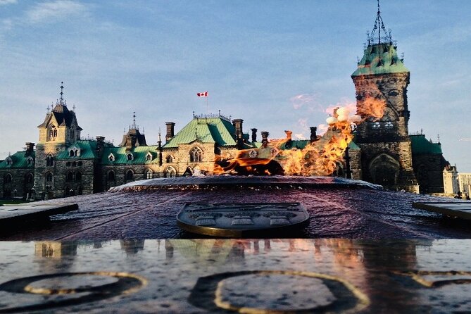 Ottawa Small Group Walking Tour with Cruise and Art Gallery - Fairmont Château Laurier and the Centennial Flame