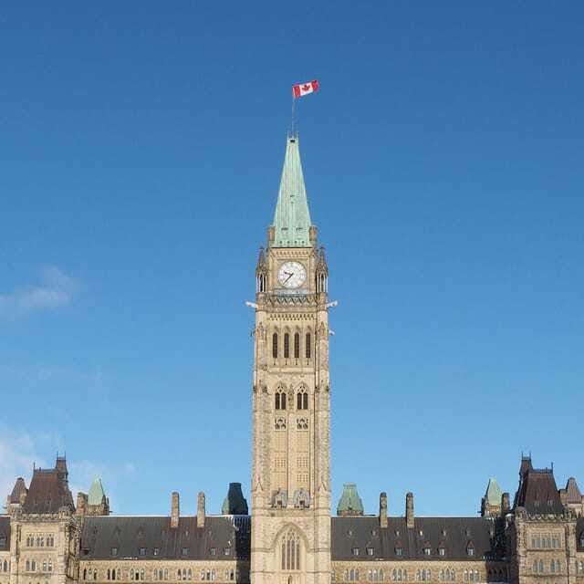 Ottawa: Walking Tour in the Heart of the Capital - Taf’s Style: History Without the Lecture Hall