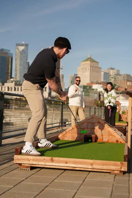 Outdoor mini golf in Montreal - Key points to know before you play