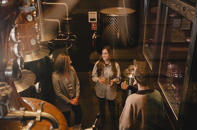 Park Distillery Tour with Craft Spirits Tasting - Make time for the shop and restaurant