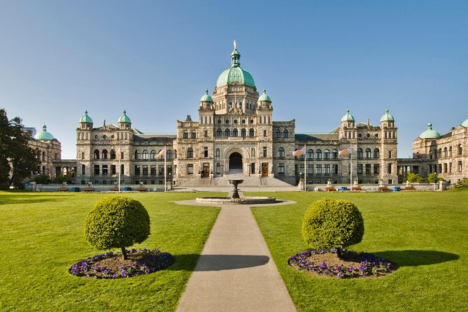 Pedicab Tour of Victoria from Cruise Ship Terminal - The inner harbour and Victoria’s grand public face
