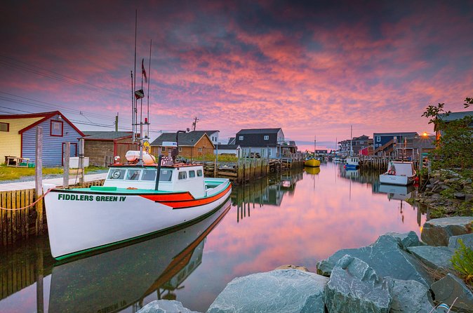 Peggy’s Cove Adventure and Halifax City Public Tour - Fairview Lawn Cemetery and the Titanic connection