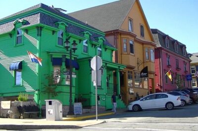 Peggy’s Cove and Lunenburg Tour (small group)