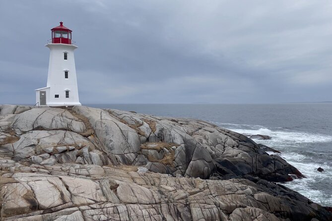 Peggy's Cove and Lunenburg Tour (small group) - Making the most of one hour at Peggy’s Cove