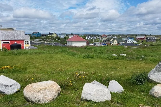 Peggy’s Cove & Halifax Historic Tour - The guide can make or break the day