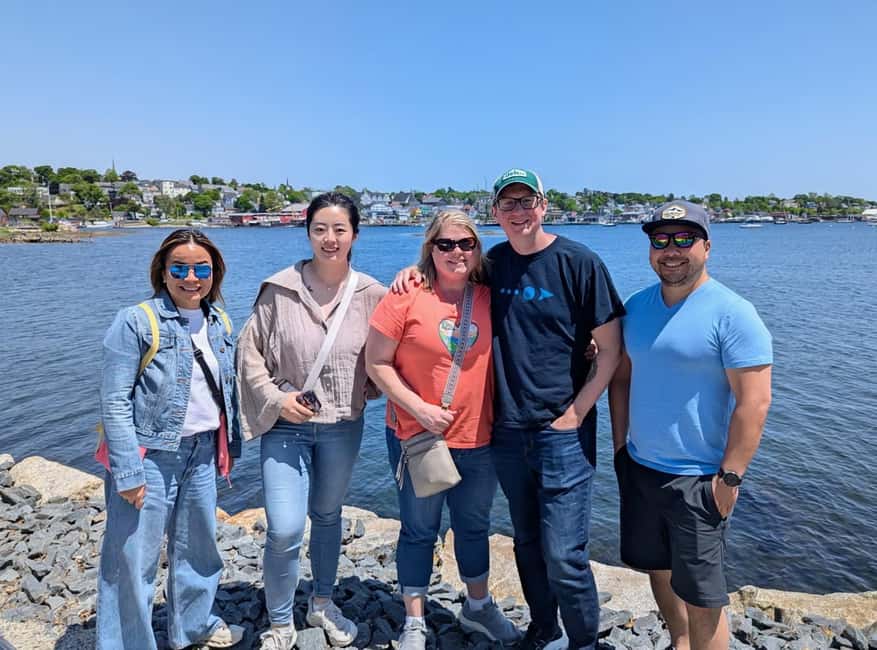 Peggy’s Cove, Lunenburg & 2 Hidden Gems – Full Day Tour - Who will enjoy this tour most