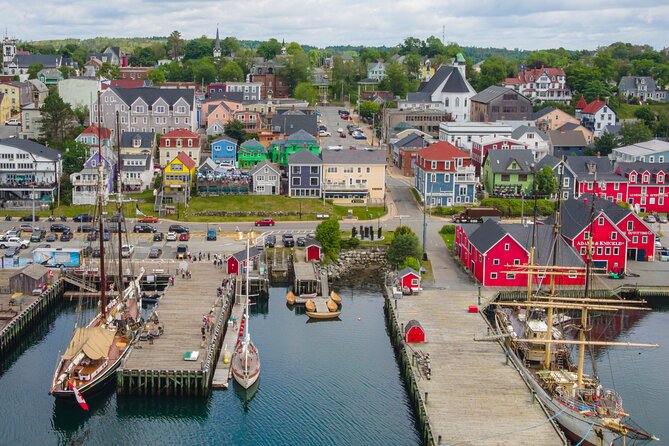 Peggy's Cove, Lunenburg and Titanic Cemetery Full Day Tour - Key points at a glance