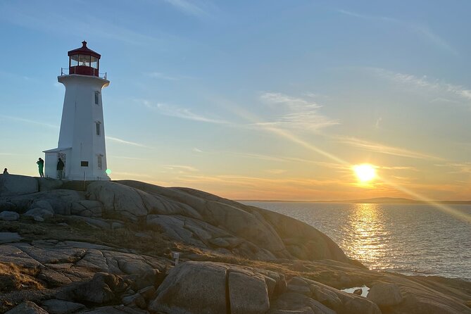 Peggy's Cove Sunset tour - Watching the Sun Drop Over the Atlantic