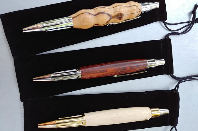 Pen Making With The Woodworker Himself - Sanding, polishing, and assembling the final piece
