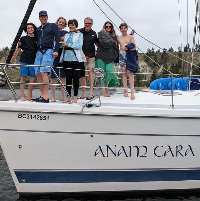 Penticton Okanagan Lake: Sailing Tour - Bringing lunch and drinks aboard