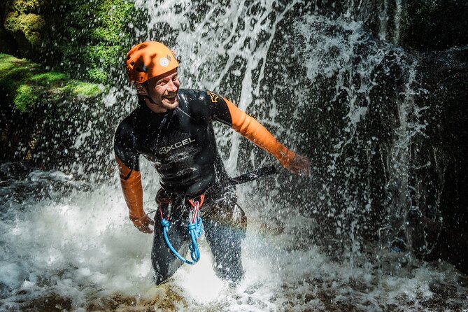 Penticton Slot Adventure - Learning Waterfall Rappelling With Matt and Nat