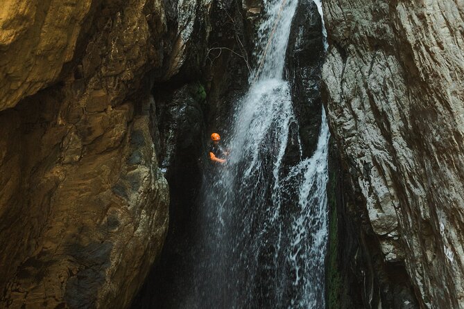 Penticton Slot Adventure - The Lower Canyon: The Point of No Easy Retreat