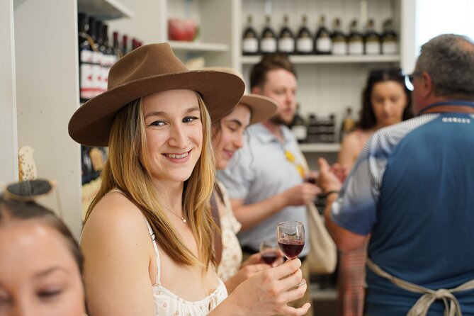 Petite Nation Wine & Cider Tour - Day Trip From Ottawa & Gatineau - What the small group adds