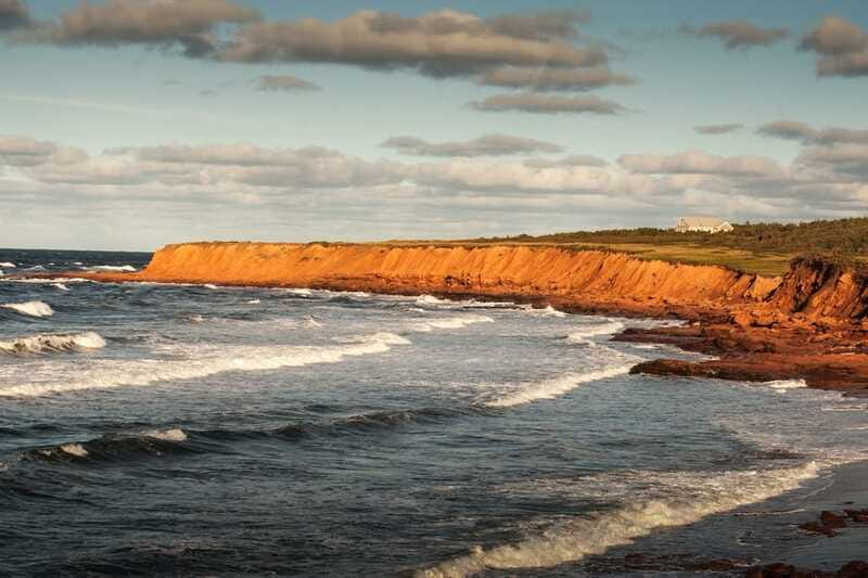 Prince Edward Island: Guided Tour with Anne of Green Gables - The van, group size, and comfort