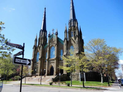 Prince Edward Island: Small Group Charlottetown Walking Tour