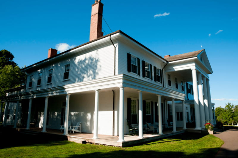 Prince Edward Island: Small Group Charlottetown Walking Tour - Return along the Victoria Boardwalk