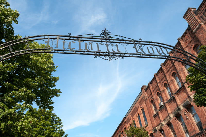 Prince Edward Island: Small Group Charlottetown Walking Tour - What the $43 price buys you