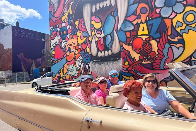 PRIVATE 2-Hour tour of Montréal in Convertible Cadillac + Murals - Five things to know before you book