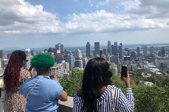 PRIVATE 3-hour COMPLETE tour of Montréal in convertible Cadillac - Old Montréal: the best opening chapter