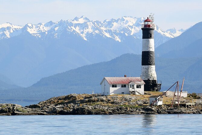 Private Boat Charter Explore Southern Gulf Islands Tour - Poets Cove Adds a Relaxed Pender Island Stop