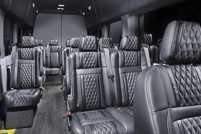 Private Departure Transfer: Niagara Falls, Ontario to Buffalo Niagara International Airport - A private ride means no shared stops