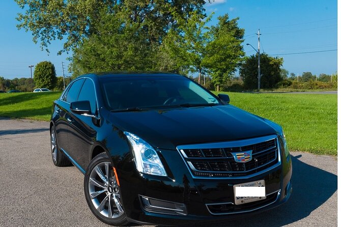 Private Departure Transfer-Toronto to Pearson Airport(YYZ) or YTZ - Driver service, comfort, and small touches