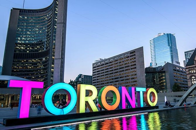 Private Downtown Toronto Walking Tour in English - Why this private Toronto walk works for first-time visitors