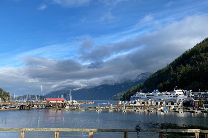 Private Guided Grand City Tour in Vancouver with your luggage - English Bay and Stanley Park’s seawall