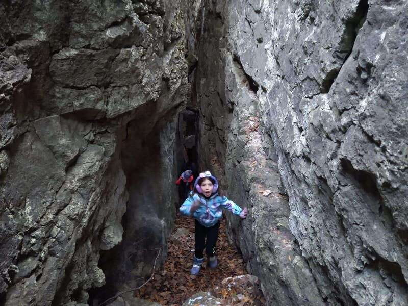 Private Nottawasaga Bluffs Caves Hike - Creemore/Collingwood - The keyhole entrance to Nottawasaga Bluffs
