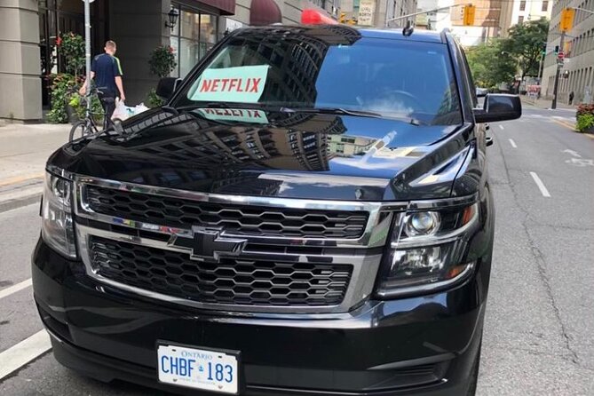 Private Toronto Airport Transfer Service to City centre Toronto - Finding the driver at Door A