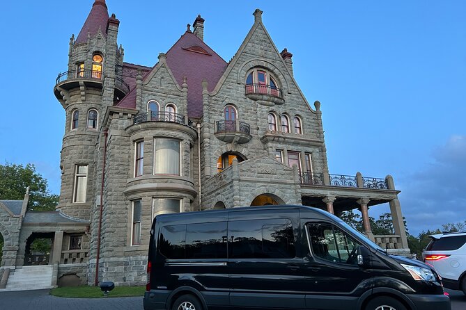 Private Tour of Gorgeous Victoria and to Butchart Gardens! (4 hr) - Key points before you book