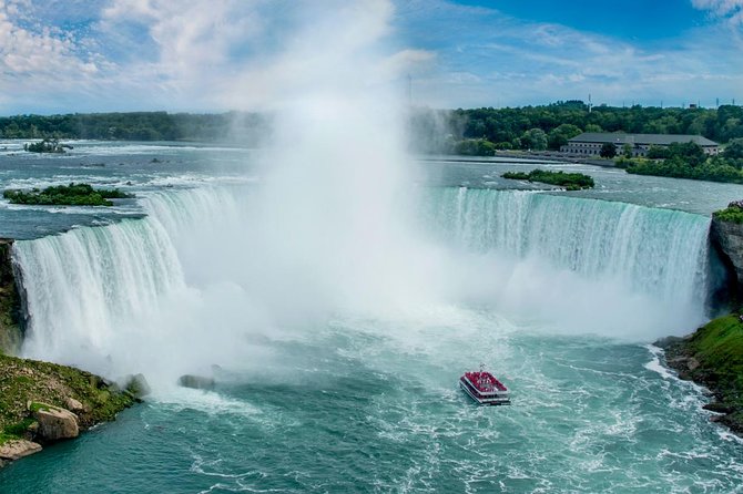 Private Tour of Niagara Falls with Niagara City Cruise - The vehicle and group size affect comfort
