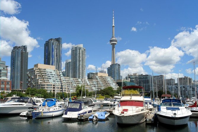 Private Tour of Toronto - A Fast, Private Way to Get Your Toronto Bearings