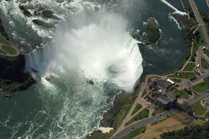 Private Tour: Romantic Niagara Falls Helicopter Flight - The private flight for two