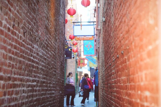 Private | Victoria City Highlights Walking Tour - Victoria’s Chinatown and a larger Canadian story