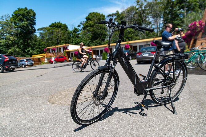 Quebec City: Electric Bike Rental on Ile d'Orléans - Villages, farms, and the pleasure of stopping often