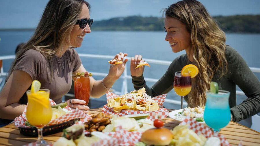Québec City: Guided Sightseeing River Cruise - Starting at Chouinard Pier near Petit-Champlain