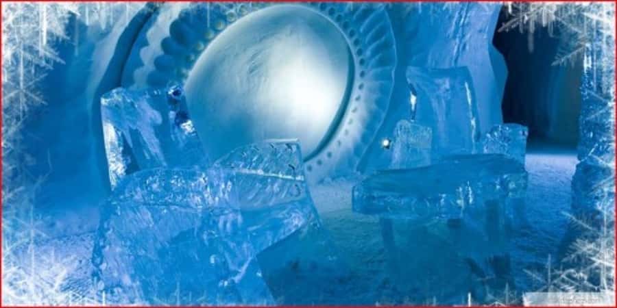 Quebec City Guided Tour with Ice Hotel Visit - The National Assembly and Notre-Dame Basilica