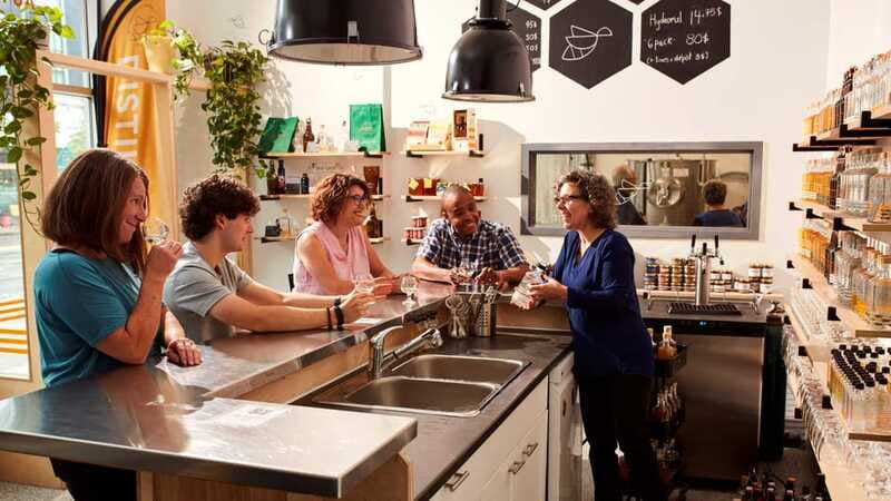 Quebec City: Honey and Distillery Tour with Tasting - The tasting puts the lesson in your glass