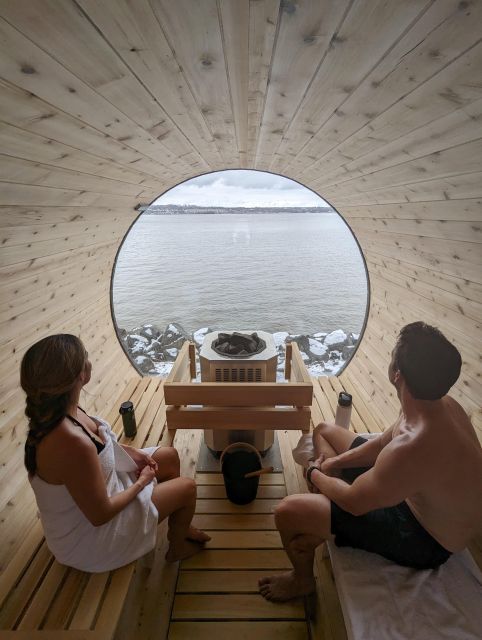 Quebec City: Ice Canoeing with Hot Chocolate & Sauna - Returning to Shore and Warming Up