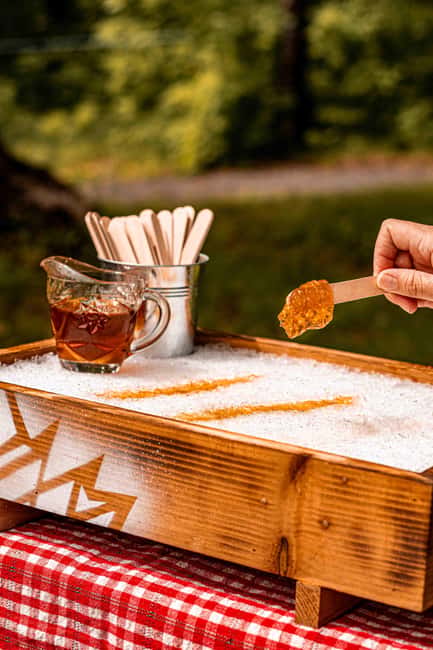 Quebec City (Lévis): self-guided sugar shack tour + meal + maple taffy - Seeing the workshop where syrup is made