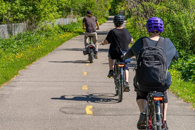 Quebec City: Montmorency Falls and Microbrewery eBike Tour - Getting started at Parc John-Munn and La Barberie