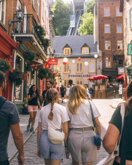 Quebec City: Old Quebec Classic Walking Tour with Funicular - The funicular ride to Upper Town