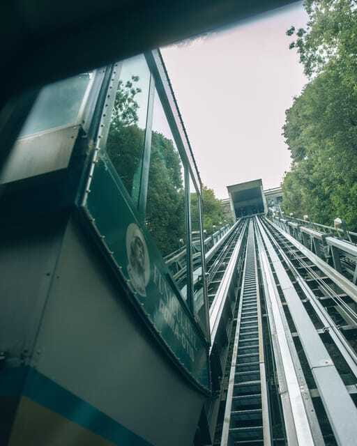 Quebec City: Old Quebec Classic Walking Tour with Funicular - Is $37 good value?