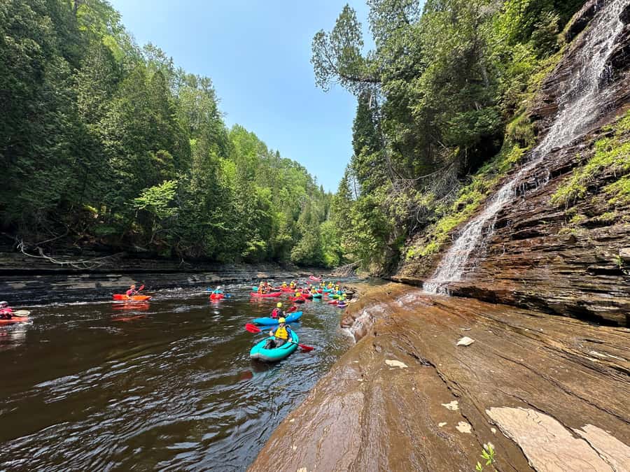 Quebec City: Rafting or kayaking – Jacques-Cartier Canyon - Rafting is the safer first choice for many families